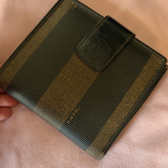 Fendi Wallet - Picture 2 of 10